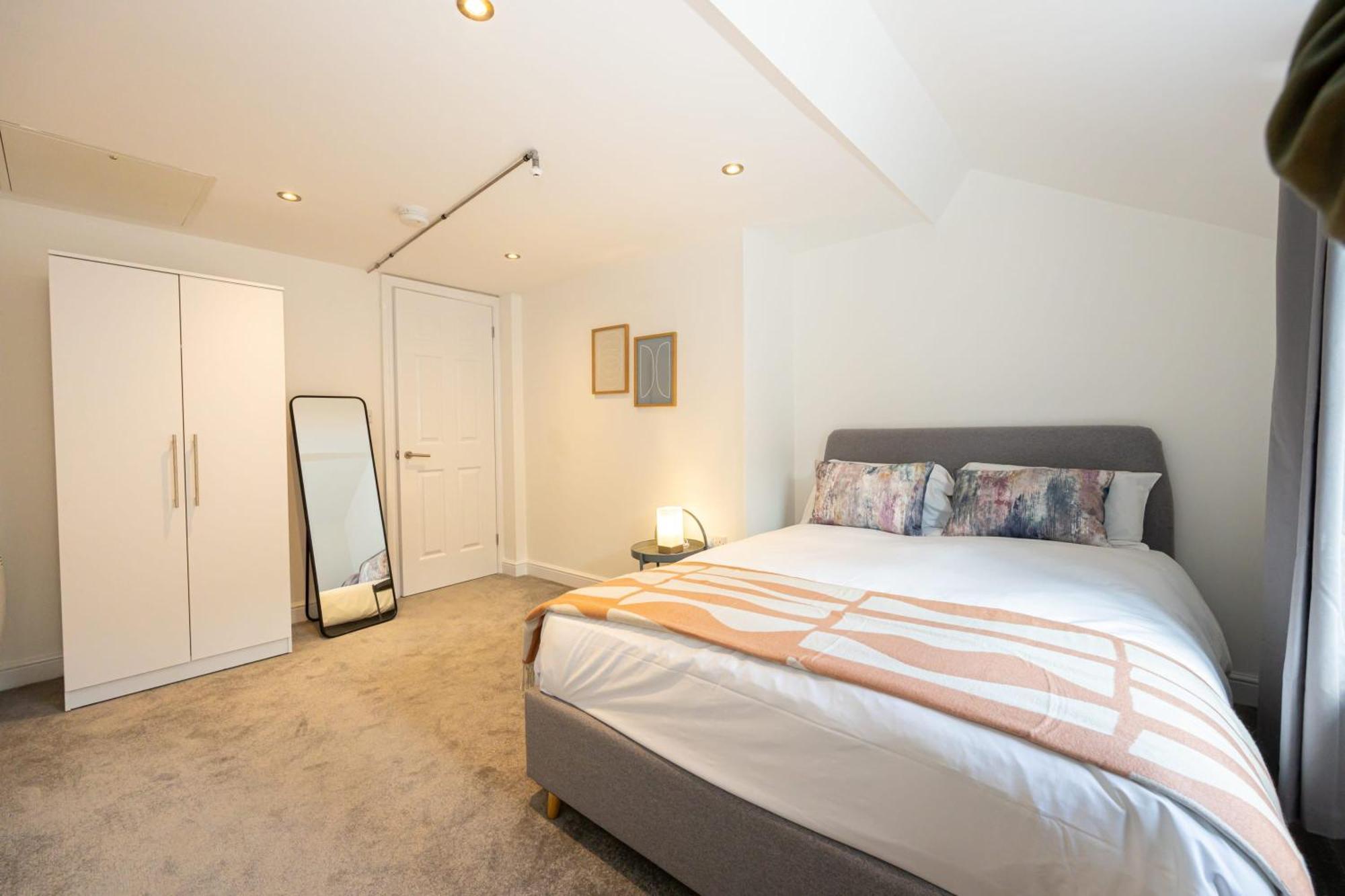 Beautiful 1 Bed 20Mins To Central Manchester Bolton Buitenkant foto
