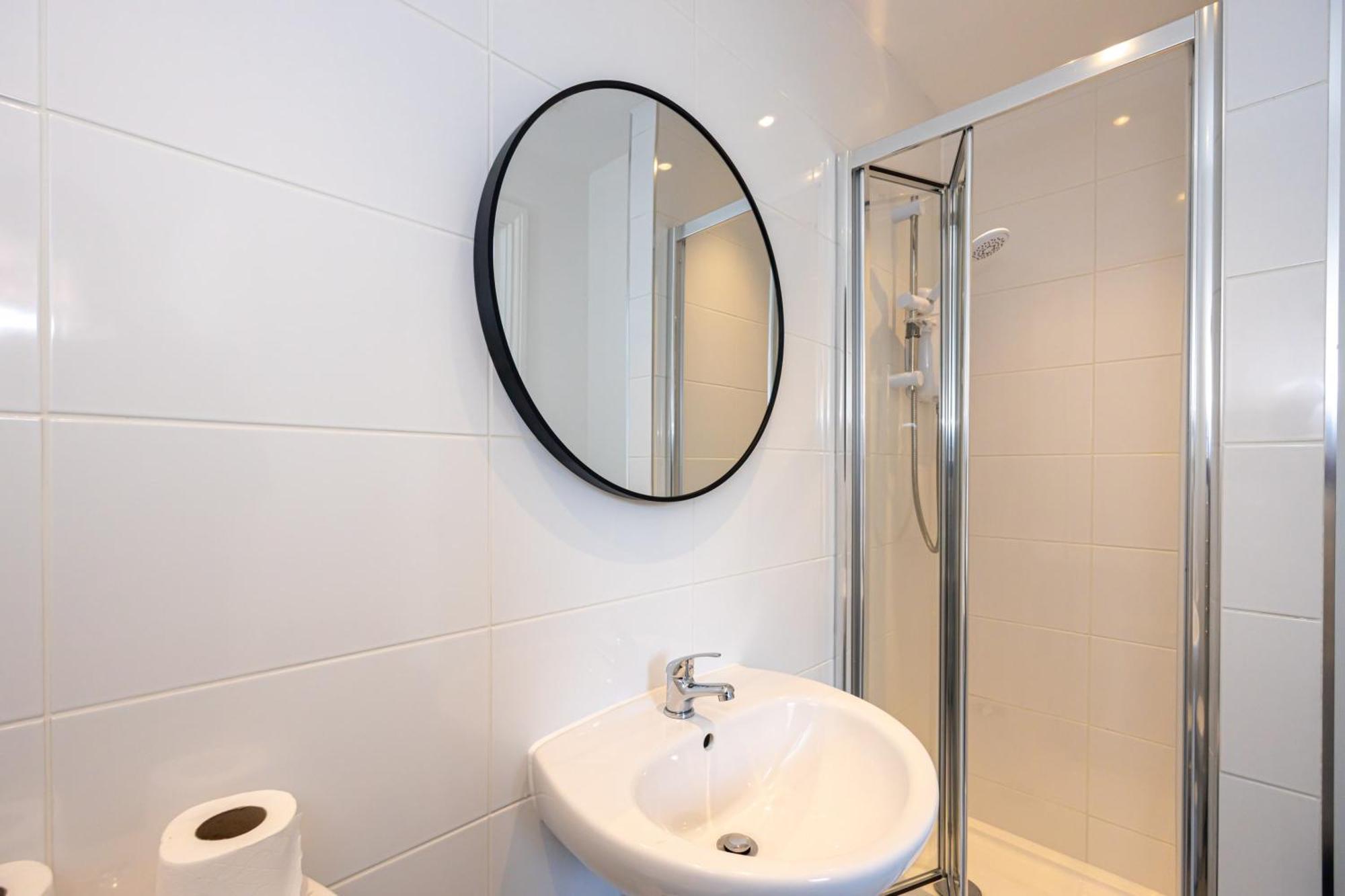 Beautiful 1 Bed 20Mins To Central Manchester Bolton Buitenkant foto