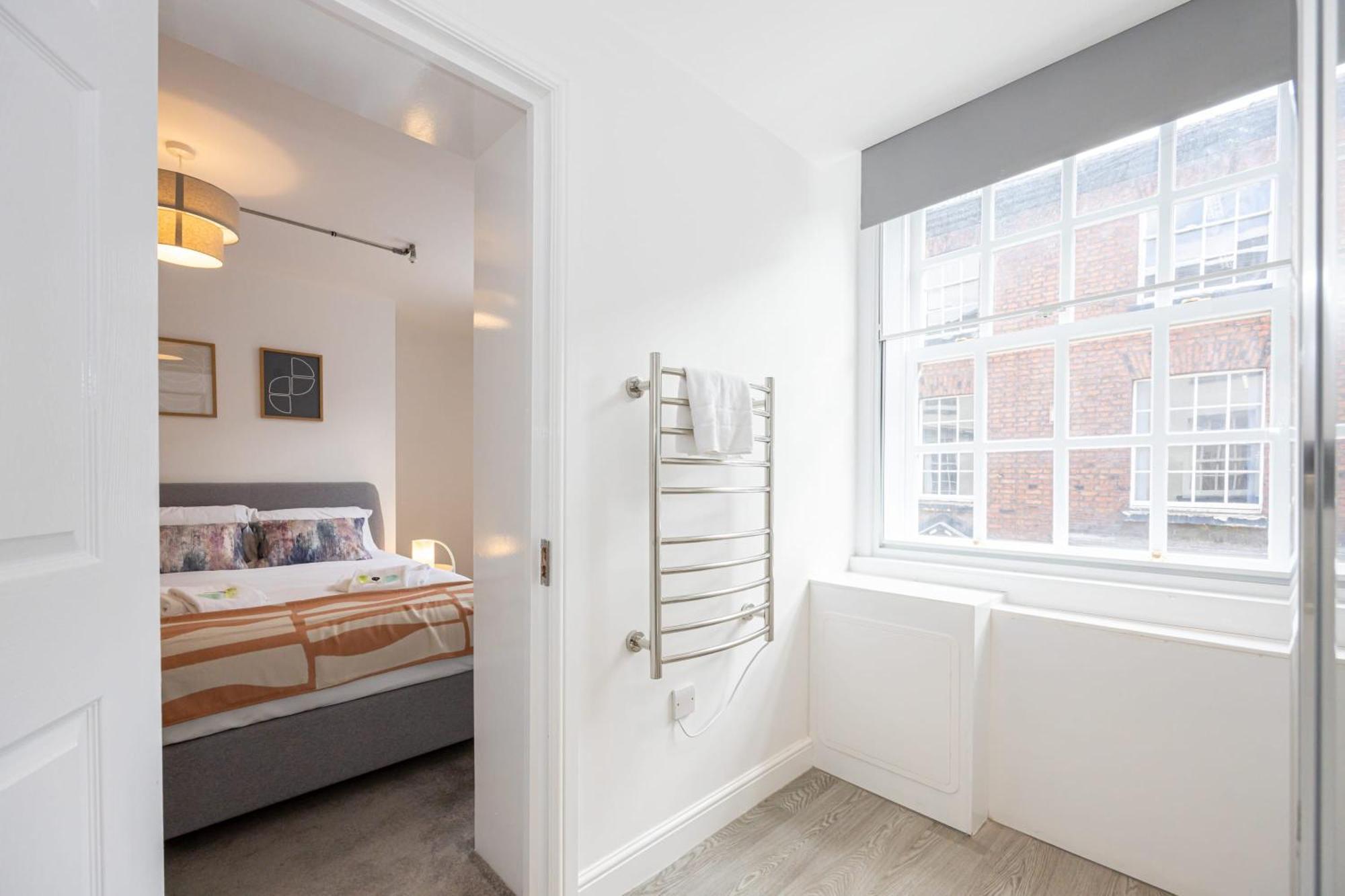 Beautiful 1 Bed 20Mins To Central Manchester Bolton Buitenkant foto