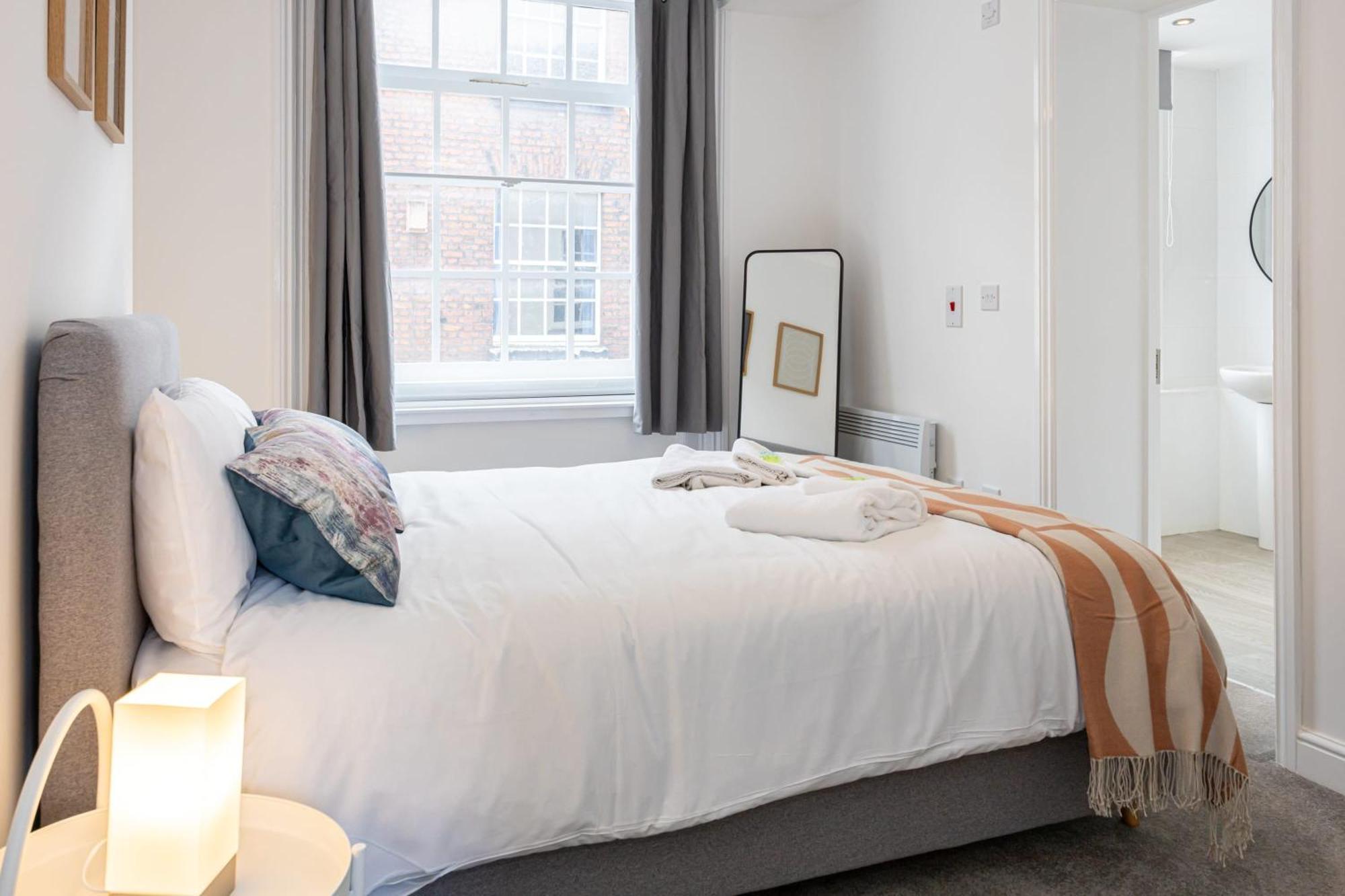 Beautiful 1 Bed 20Mins To Central Manchester Bolton Buitenkant foto