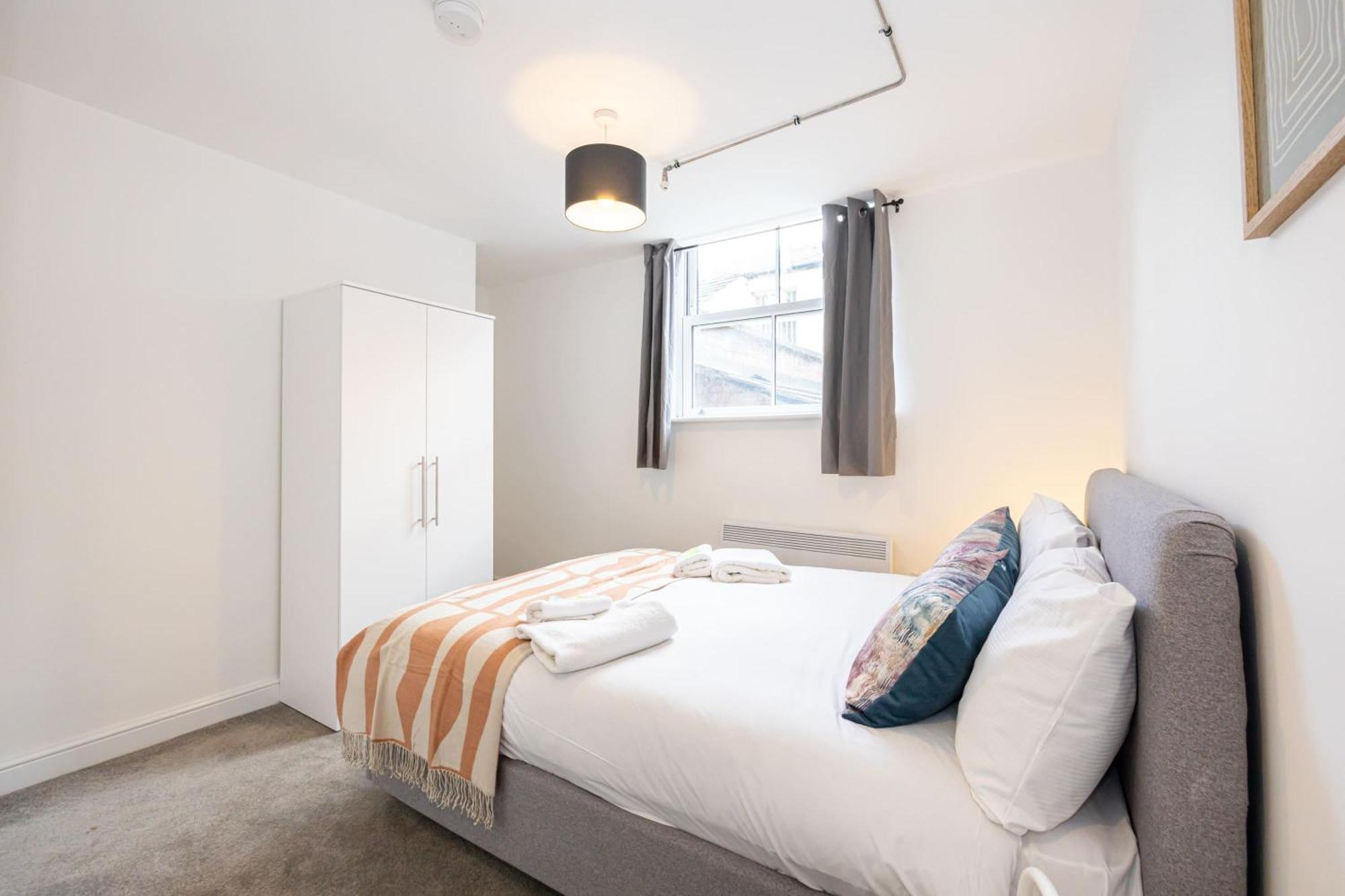 Beautiful 1 Bed 20Mins To Central Manchester Bolton Buitenkant foto