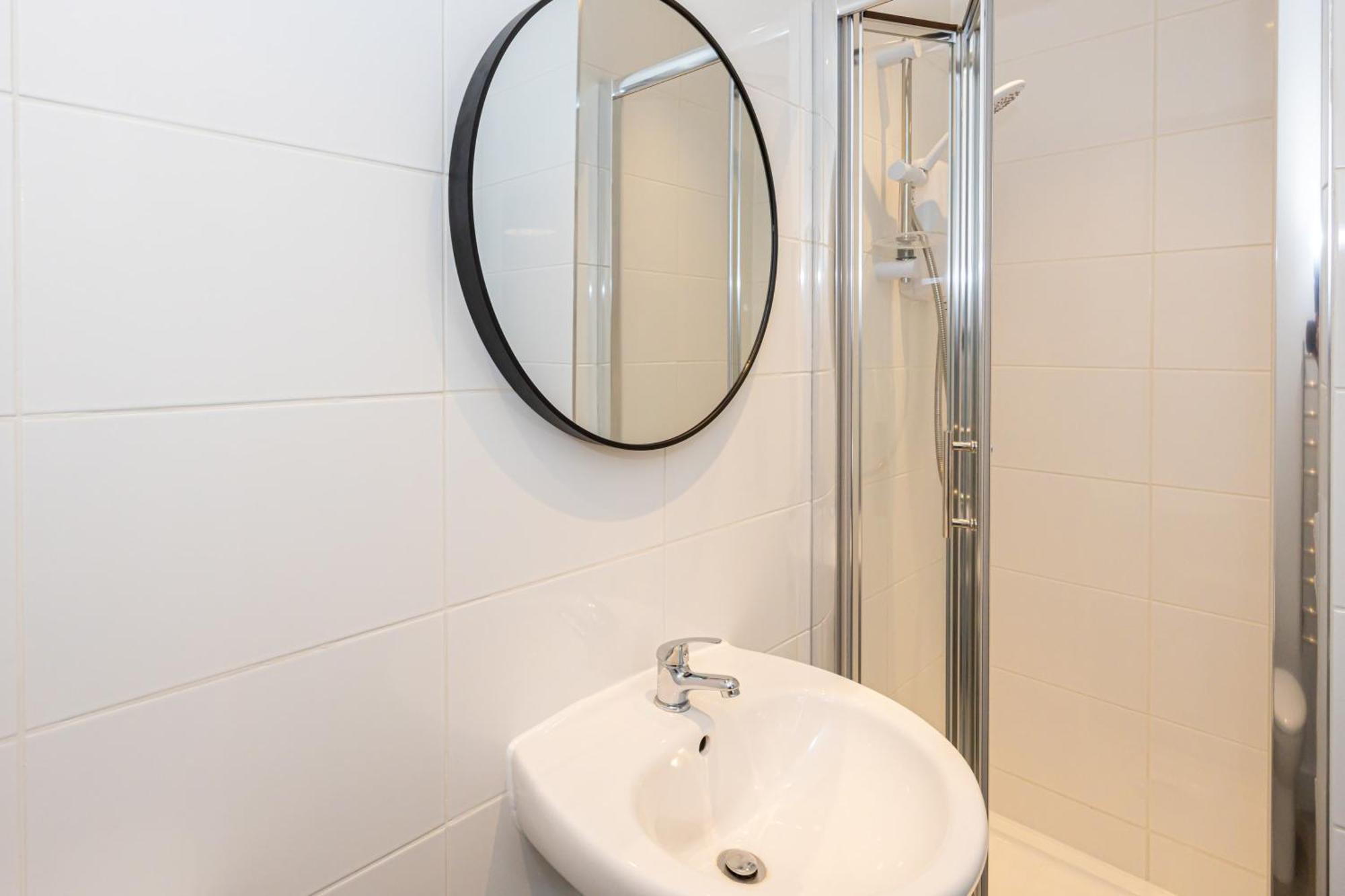Beautiful 1 Bed 20Mins To Central Manchester Bolton Buitenkant foto